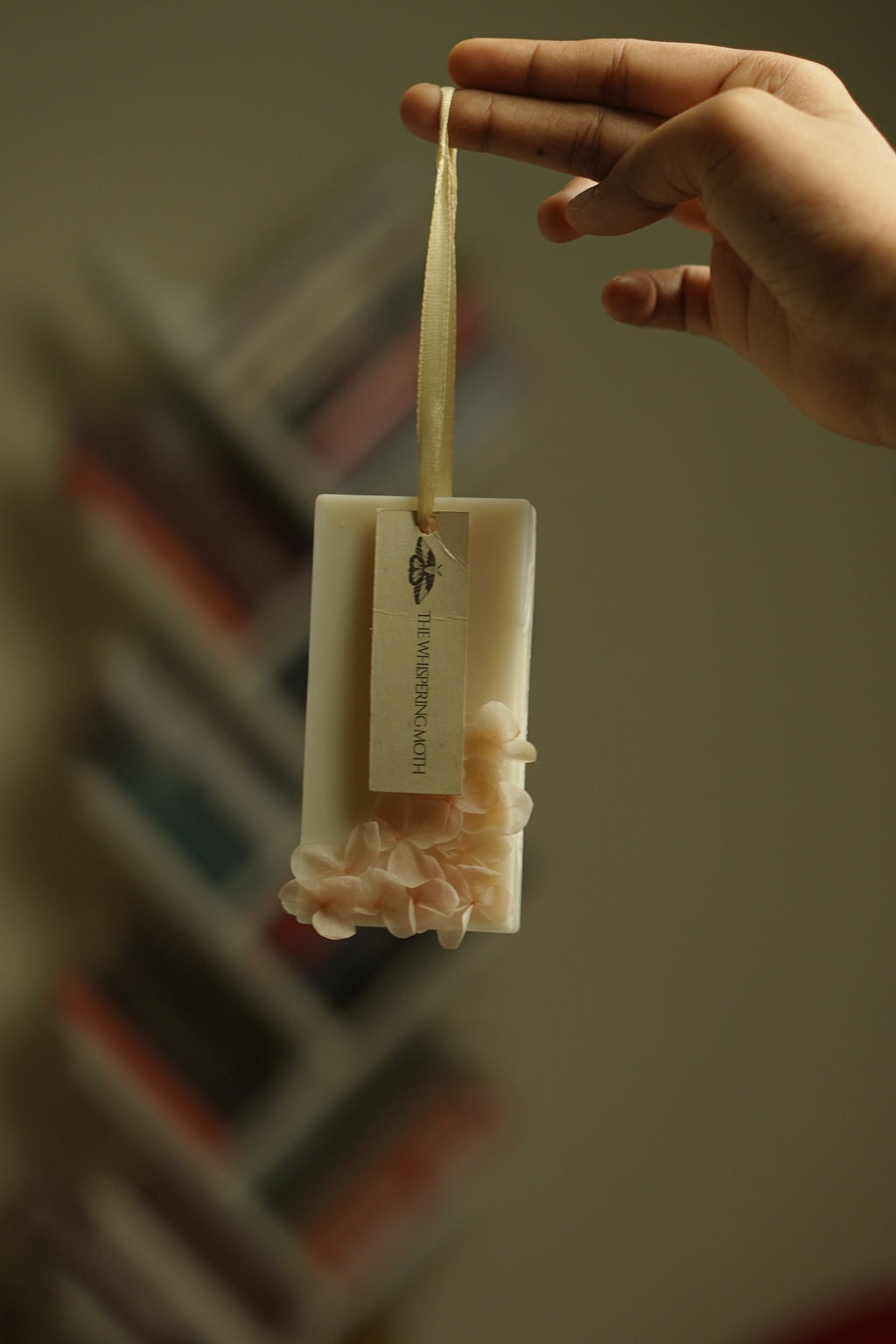 Floral wax sachet